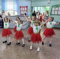 Учащиеся Козенской средней школы выступили с концертом на избирательном участке 57.