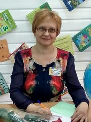 Заместитель директора по учебной работе: Хомченко Лилия Григорьевна