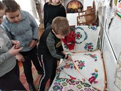 Экскурсия в школьную музейную комнату