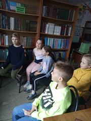 Библиотечный час