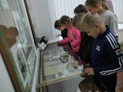 Экскурсия в школьную музейную комнату